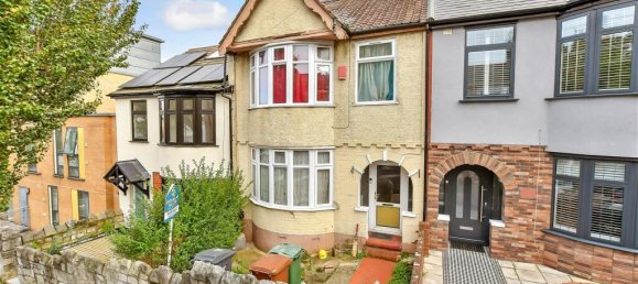 3 bedrooms House in Walthamstow, United Kingdom No. 4019 2