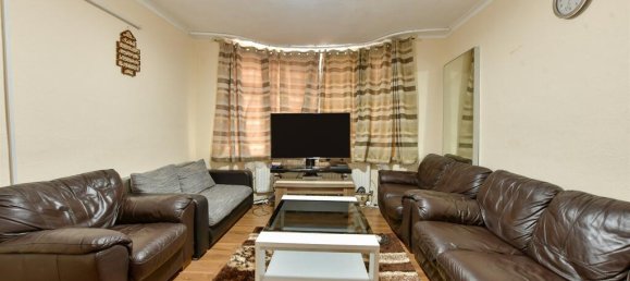 3 bedrooms House in Walthamstow, United Kingdom No. 4019 5