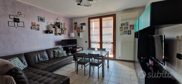 4 rooms Apartment in Medolla, Italy No. 268627
