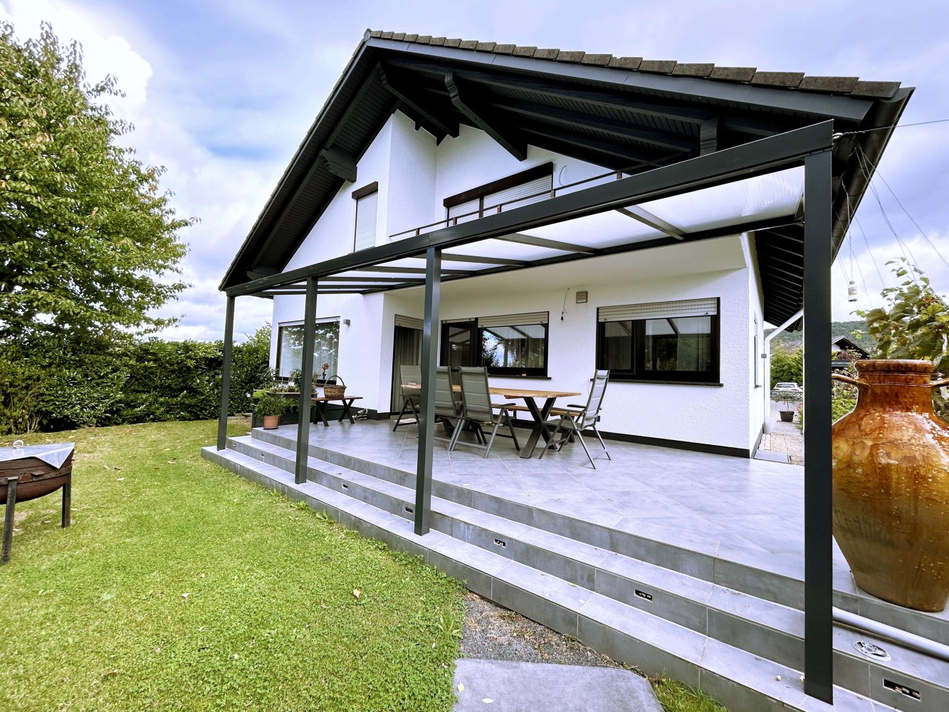 Дом с 9 комнатами в Мильтенберг, Германия № 316043