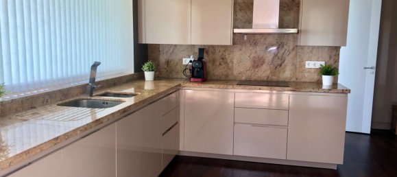 4 bedrooms Villa in Malaga, Spain No. 40978 11