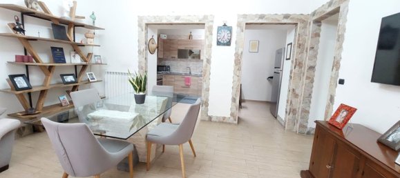 Квартира с 4 комнатами в Неаполь, Италия № 268076 2