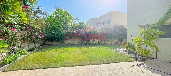 3 Schlafzimmer Villa in Meadows, UAE, Nr. 778 9