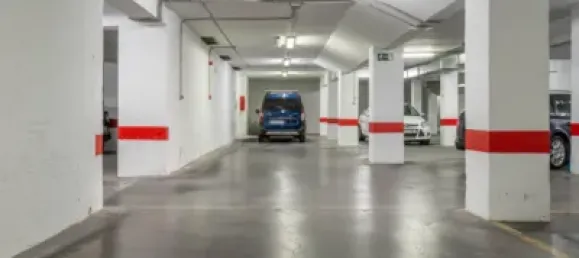 1046m² Garage in Granada, Spain No. 175286 6