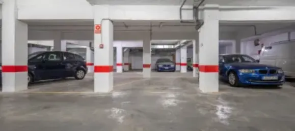 1046m² Garage in Granada, Spain No. 175286 10