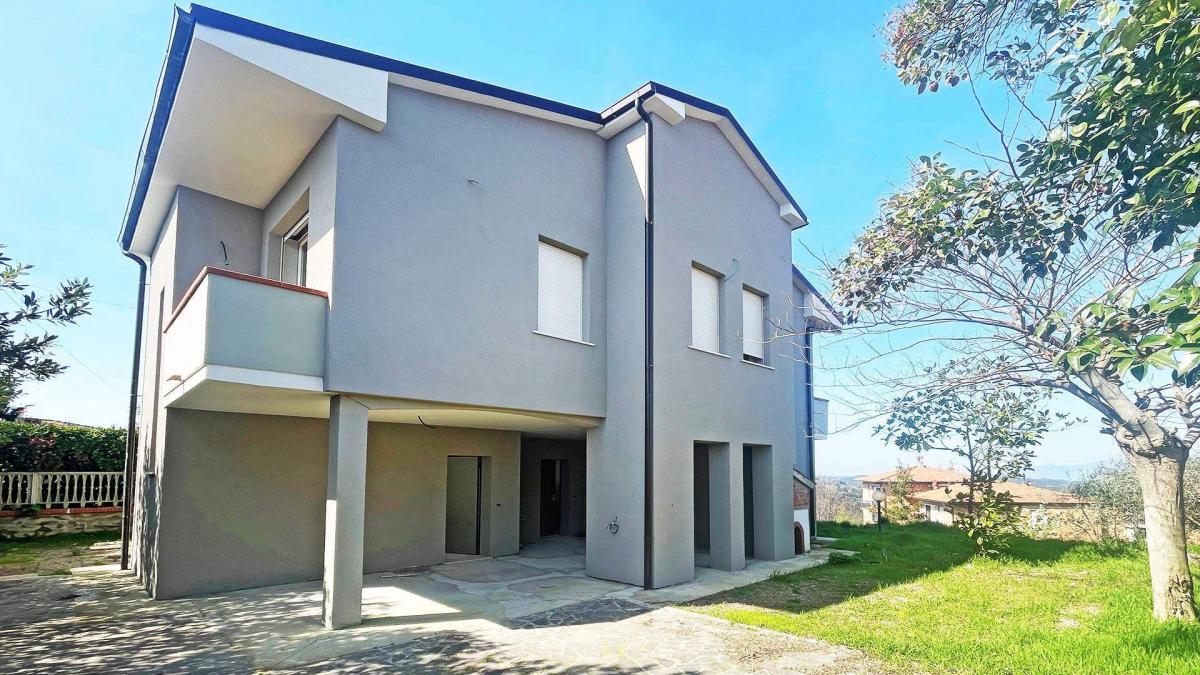 3 غرف نوم فيلا في Palaia, Italy رقم 1595