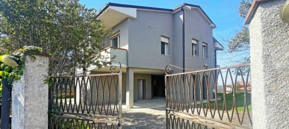 3 غرف نوم فيلا في Palaia, Italy رقم 1595 2