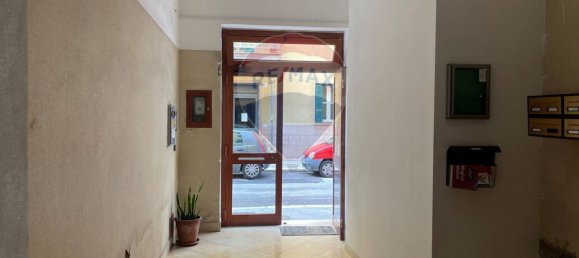 Apartamento de 2 dormitorios en Bari, Italy No. 380090 13