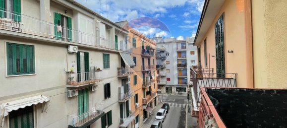 Apartamento de 2 dormitorios en Bari, Italy No. 380090 15