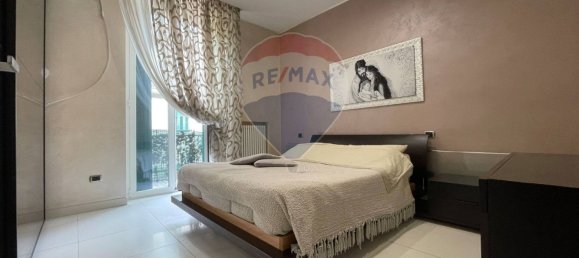 Apartamento de 2 dormitorios en Bari, Italy No. 380090 7