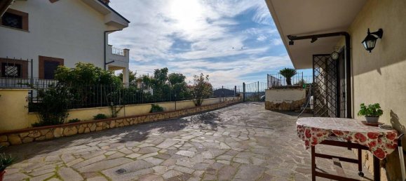 Вилла с 5 комнатами в Фонто Нуова, Италия № 158087 46