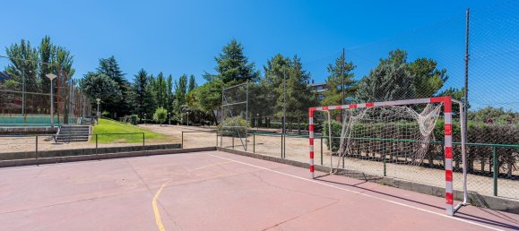 2 غرف نوم شقة في Colmenarejo, Spain رقم 189389 40