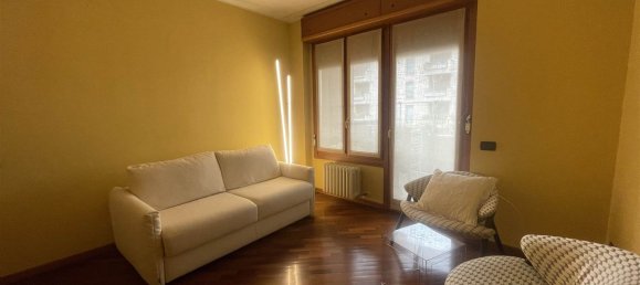 3 rooms Apartment in Monza, Italy No. 214549 5
