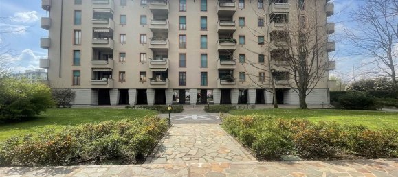 3 rooms Apartment in Monza, Italy No. 214549 28