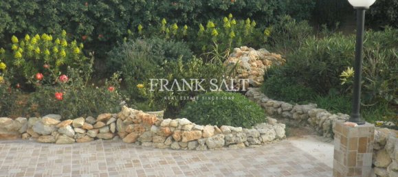 3 bedrooms Villa in Mellieha, Malta No. 7785 7