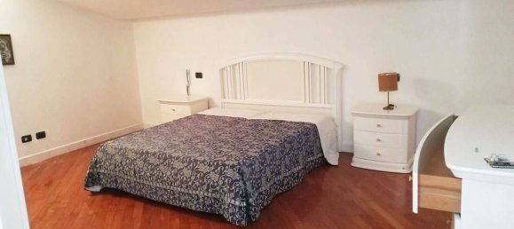 Квартира с 7 комнатами в Каррара, Италия № 47587 25