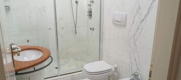 Квартира с 7 комнатами в Каррара, Италия № 47587 26