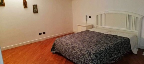 Квартира с 7 комнатами в Каррара, Италия № 47587 20