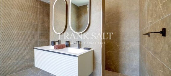 3 bedrooms Townhouse in Sliema, Malta No. 5210 13