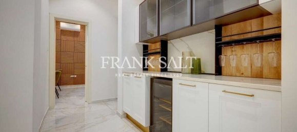 3 bedrooms Townhouse in Sliema, Malta No. 5210 7