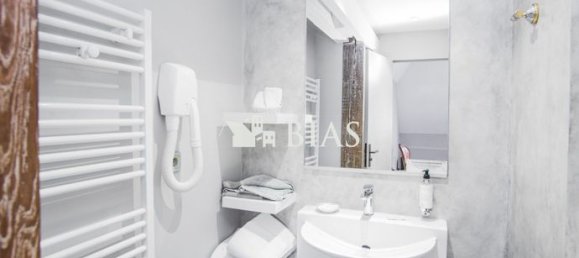 1200m² Commercial property in Brionne, France No. 354516 10