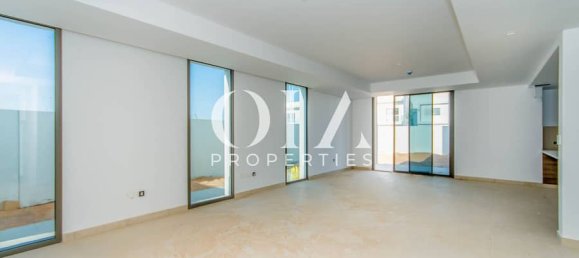 Adosado de 4 dormitorios en Yas Island, UAE No. 17091 4