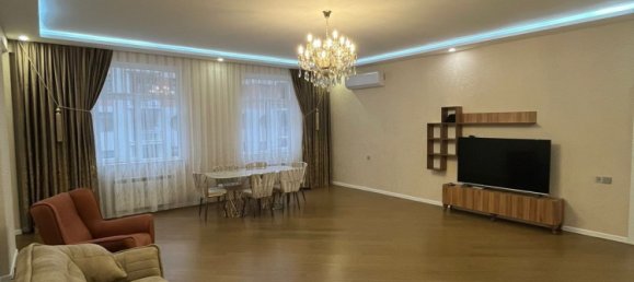 3 bedrooms Apartment in Yasamal, Azerbaijan No. 2130 5