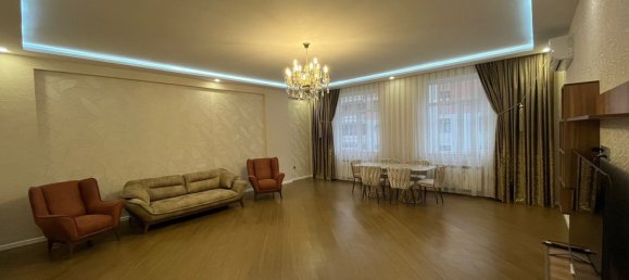 3 bedrooms Apartment in Yasamal, Azerbaijan No. 2130 9