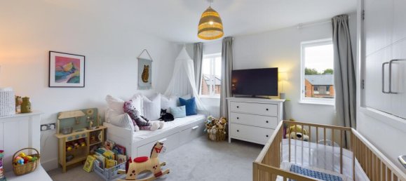 2 bedrooms House in Bordon, United Kingdom No. 13834 8