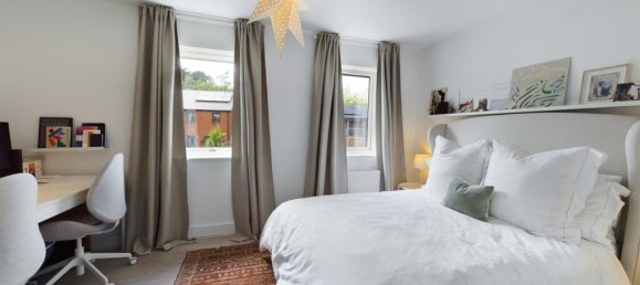 2 bedrooms House in Bordon, United Kingdom No. 13834 7