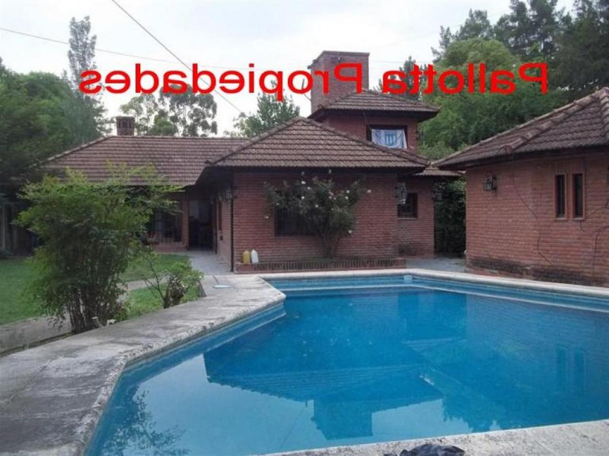3 bedrooms House in Escobar, Argentina No. 52758
