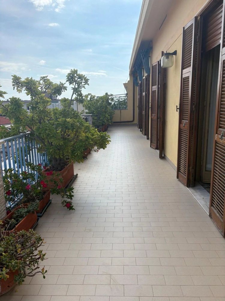 3 bedrooms Penthouse in Alassio, Italy No. 344312