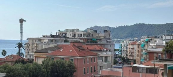 3 bedrooms Penthouse in Alassio, Italy No. 344312 2