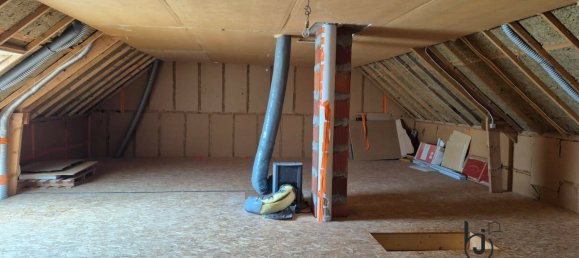 2 bedrooms House in Change, France No. 357859 7