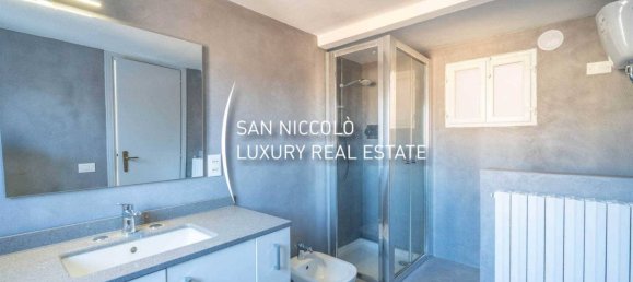 1 bedroom Apartment in Florence, Italy No. 184633 10