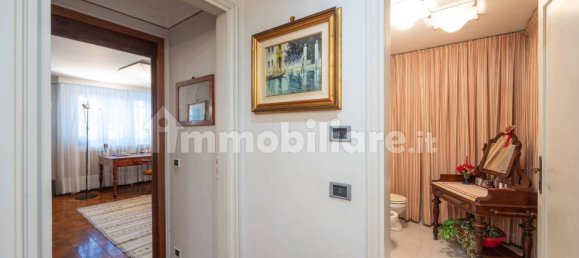 6 Schlafzimmer Wohnung in Turin, Italy, Nr. 210381 24