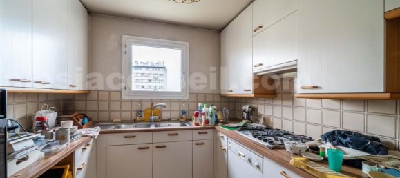 3 bedrooms Apartment in Montrouge, France No. 352017 6