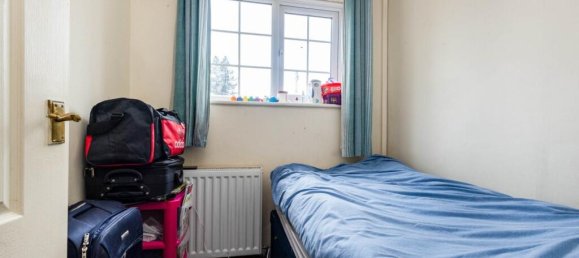  House in Aldershot, United Kingdom No. 2409 10