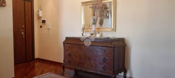 2 bedrooms Apartment in Avellino, Italy No. 209366 4
