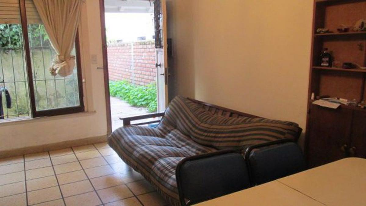 3 bedrooms House in Mar del Plata, Argentina No. 102041