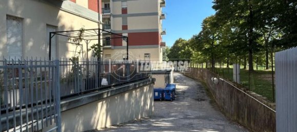 Garagem em Mantua, Italy 14 m² N.º 354174 3