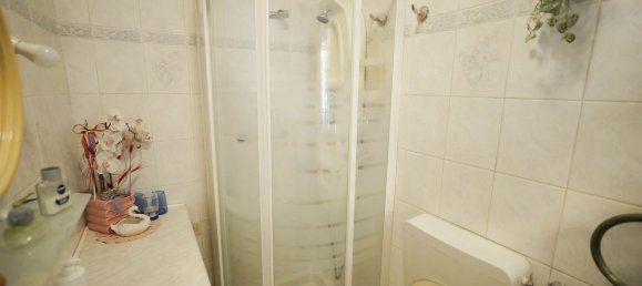 6 bedrooms House in Pistoia, Italy No. 381806 7