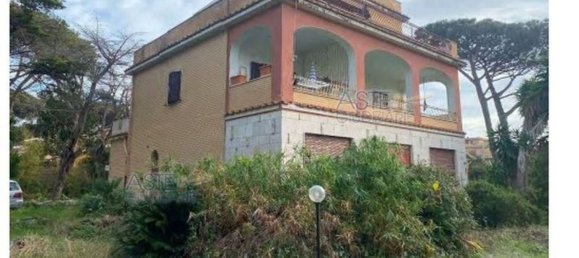 11 rooms Villa in Anzio, Italy No. 99216 22