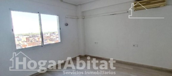 Apartamento de 3 dormitorios en Alginet, Spain No. 185994 28