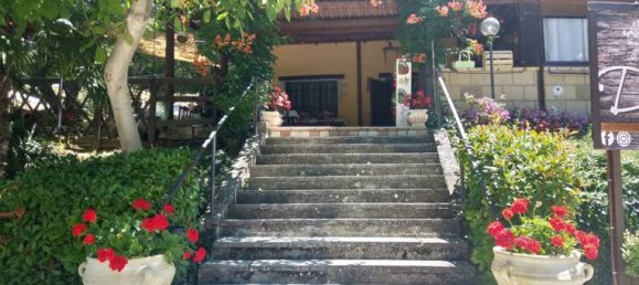 Casa de 5 habitaciónes en Manoppello, Italy No. 253201 5