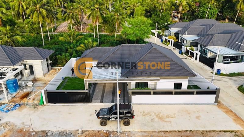 Maison à Pattaya, Thailand 180m² No. 26477