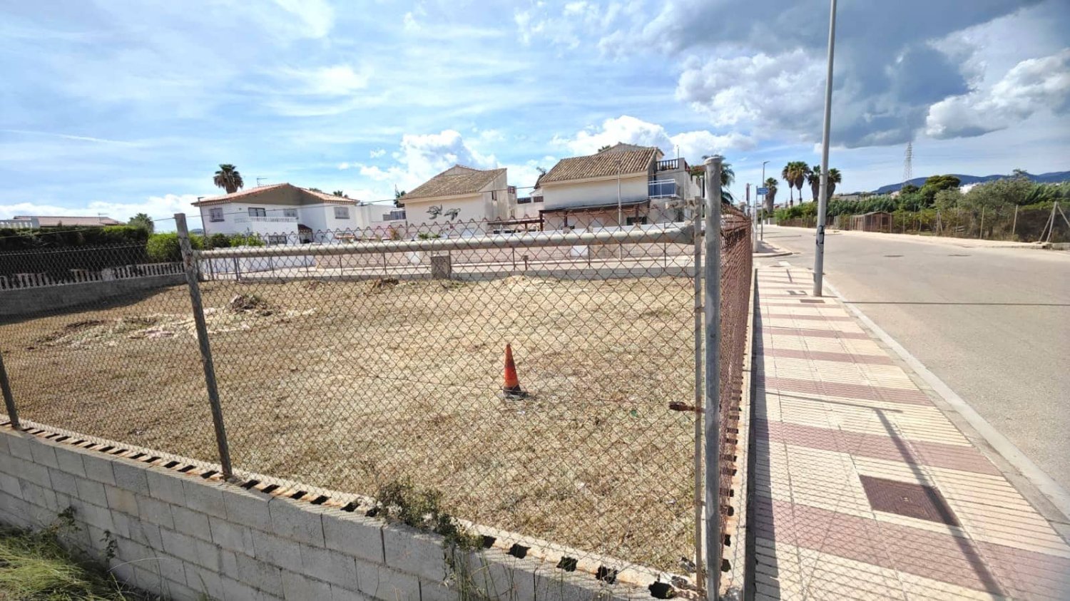 Земельный участок в Даймус, Испания № 278887