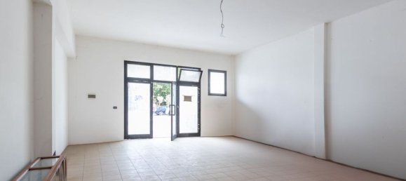 62m² Commercial property in Rome, Italy No. 353087 15