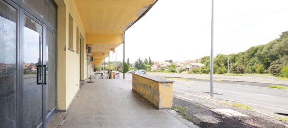 62m² Commercial property in Rome, Italy No. 353087 7
