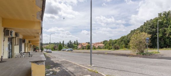 62m² Commercial property in Rome, Italy No. 353087 6